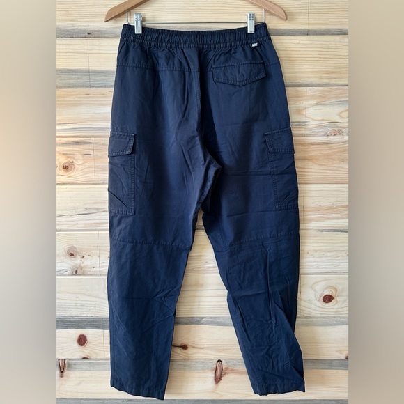 Nike Men's Dark Cargo Pants - Picture 7 of 9